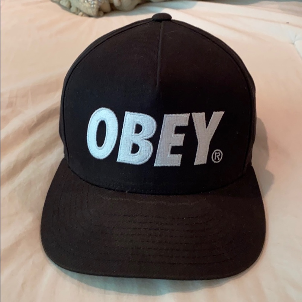 Men’s Obey hat. Black. Almost brand new.